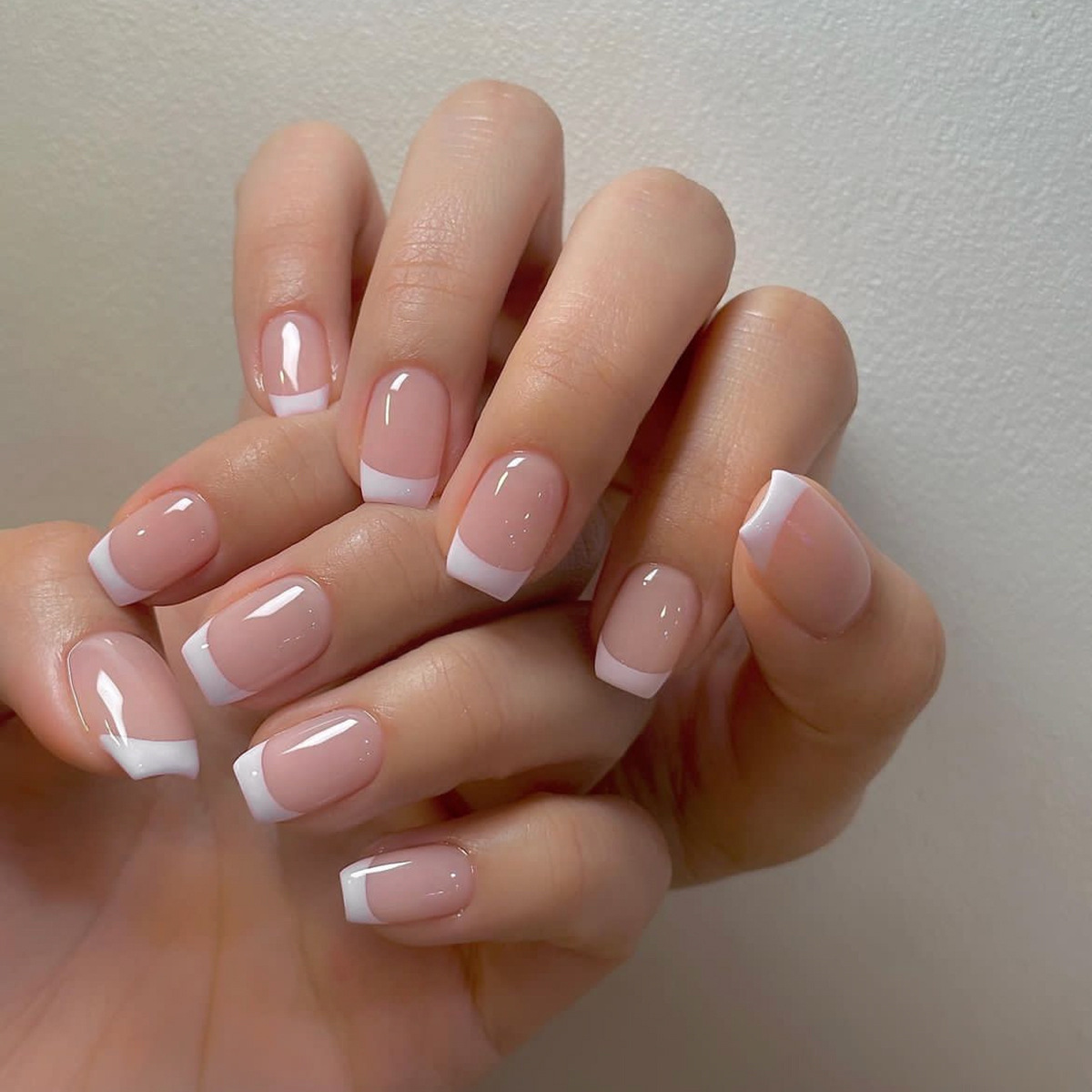 Juego de 24 Uñas Postizas Cort - Nail Art French Nails reseña y precio